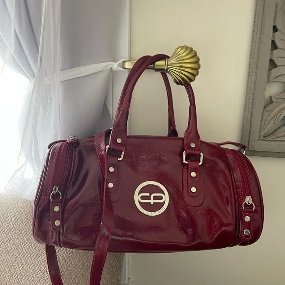 Elegant Red Leather Women's Bag - Picture 2 of 2